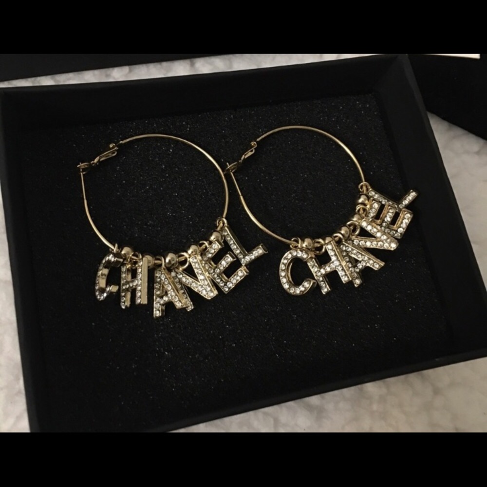 CHANEL hoops earrings RARE